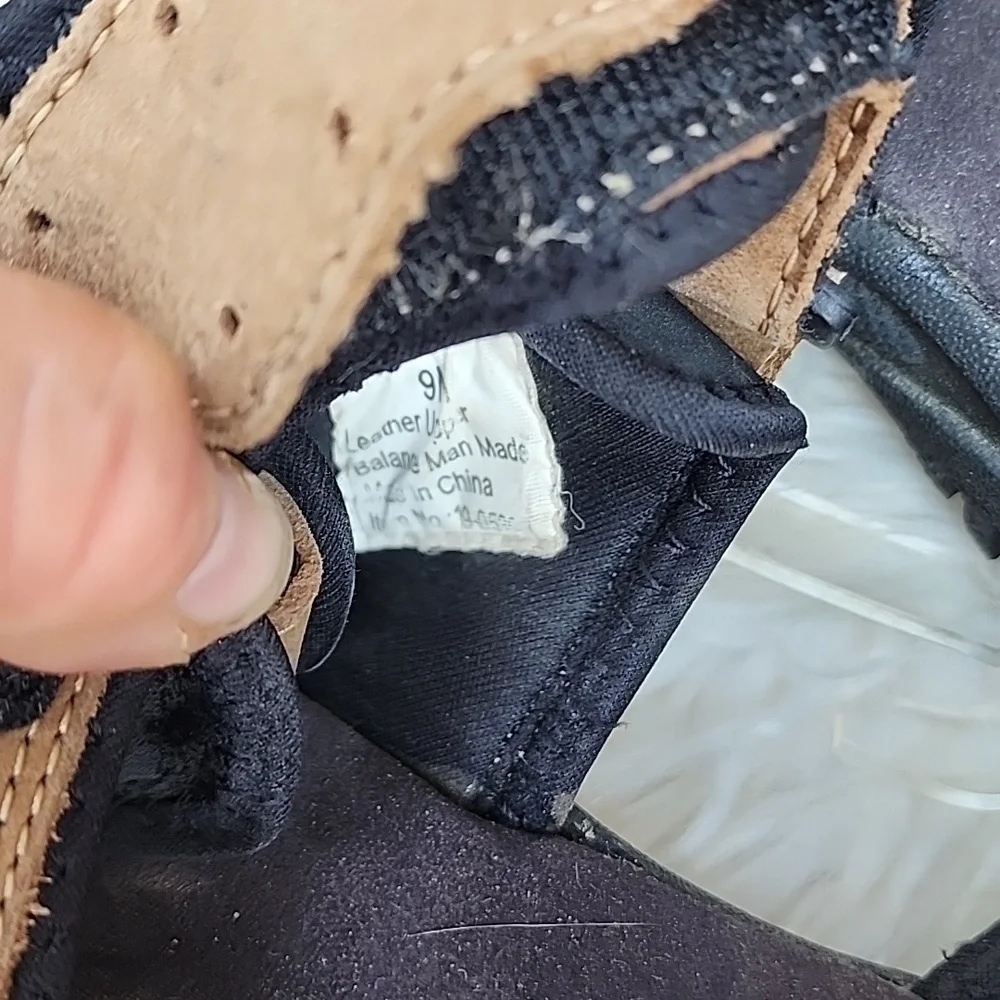 Eddie Bauer velcro‎ close sandals 9